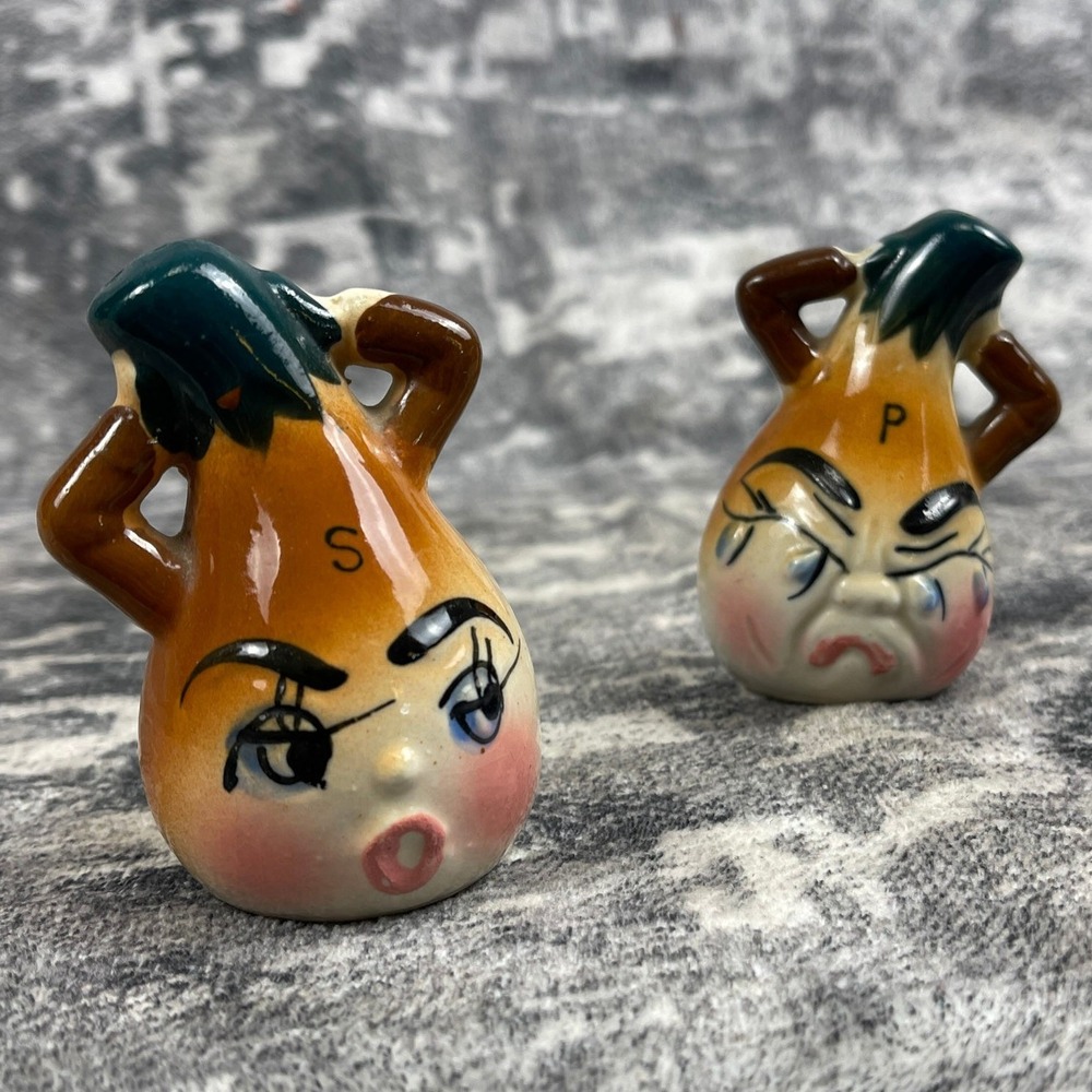 Vtg RELCO Japan Anthropomorphic Scallion Onion Pepper Shaker Emotional Kitsch